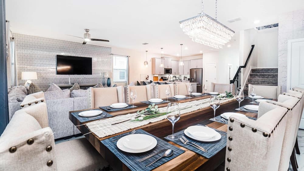 Family Oasis - Image 5