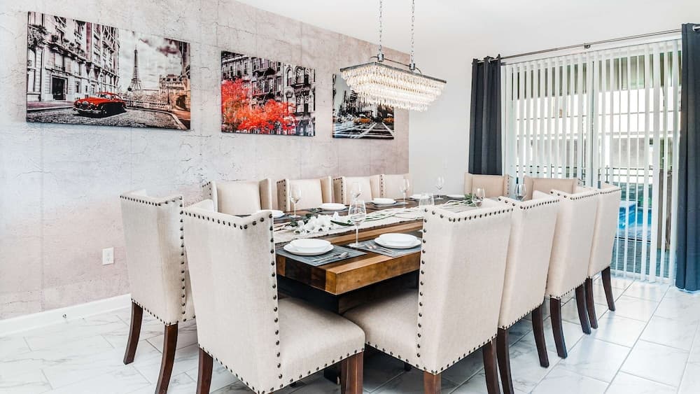 Family Oasis - Image 6