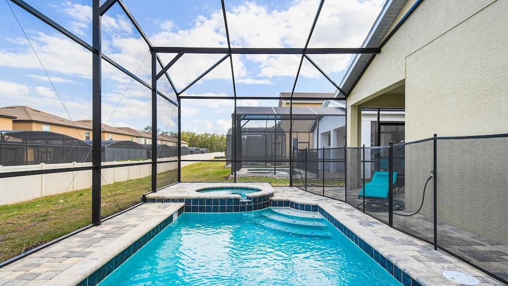 Jurassic Villa #8915 - Image 2