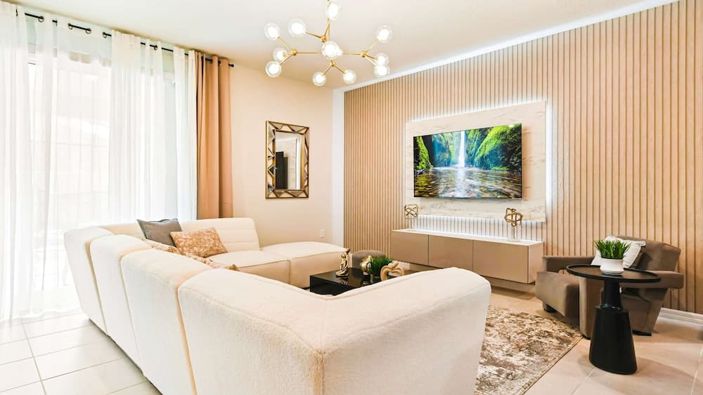 Fancy Villa #3613 - Image 4