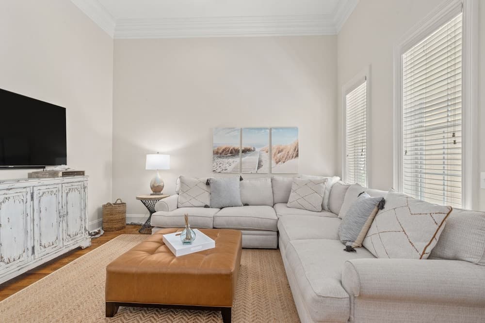 Shorehaven Condo - Image 3