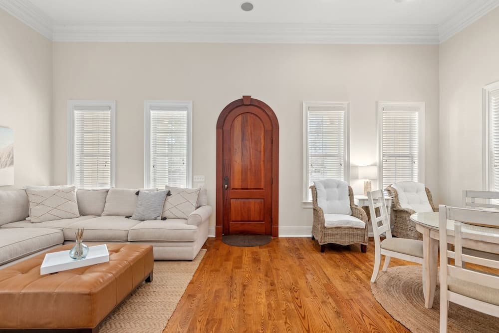 Shorehaven Condo - Image 14