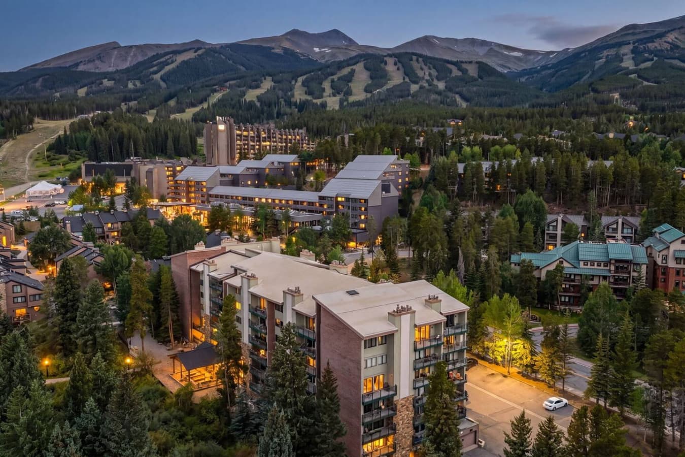 Summit Suite - Image 29