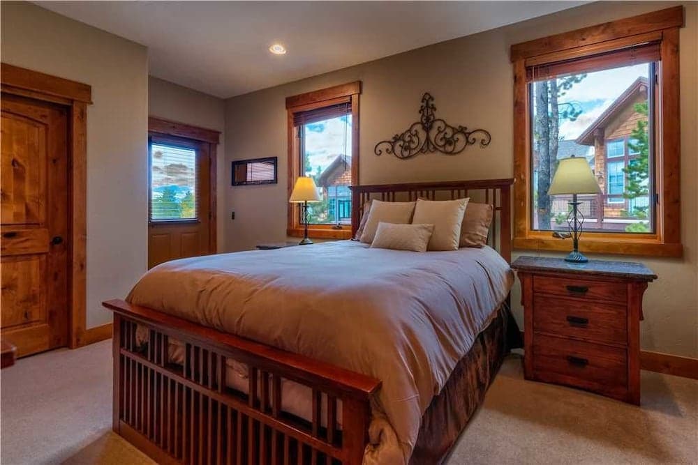 Firelight Luxury - Image 11