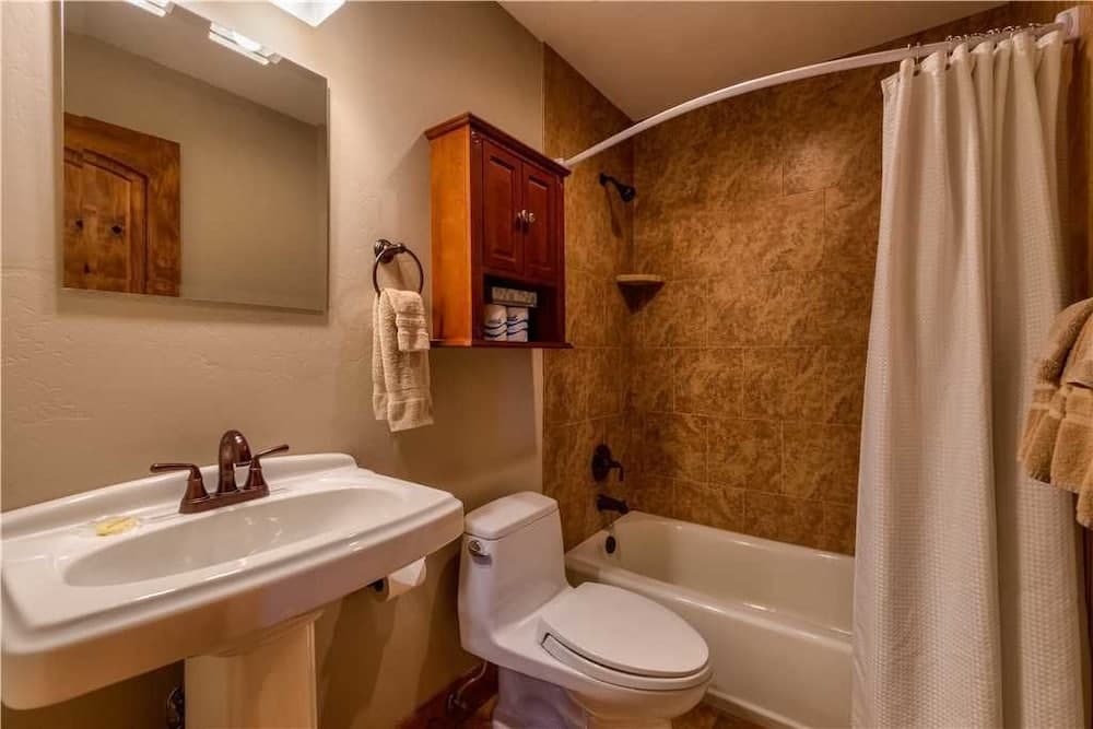 Firelight Luxury - Image 31