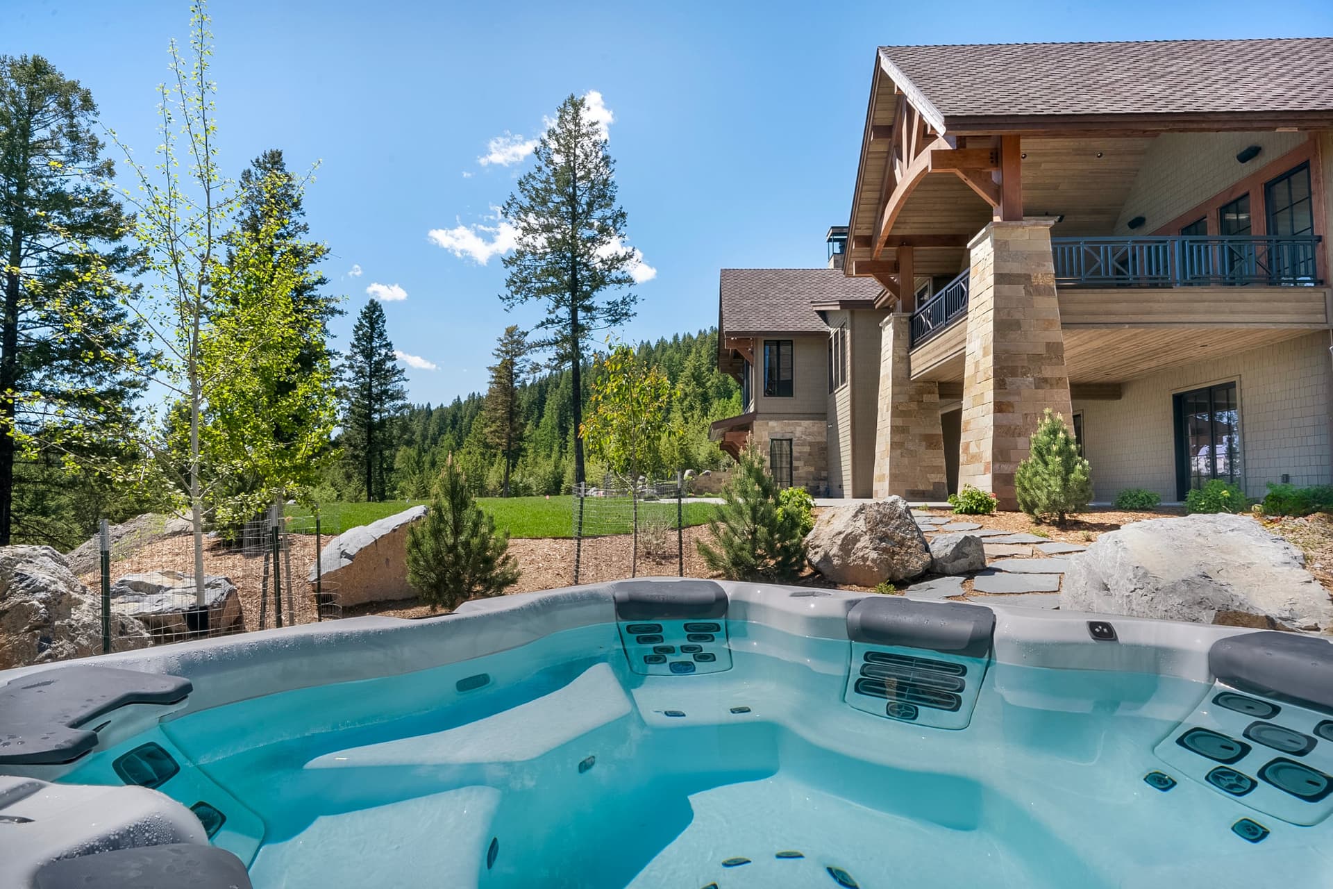Lion Mountain Estate - Image 2