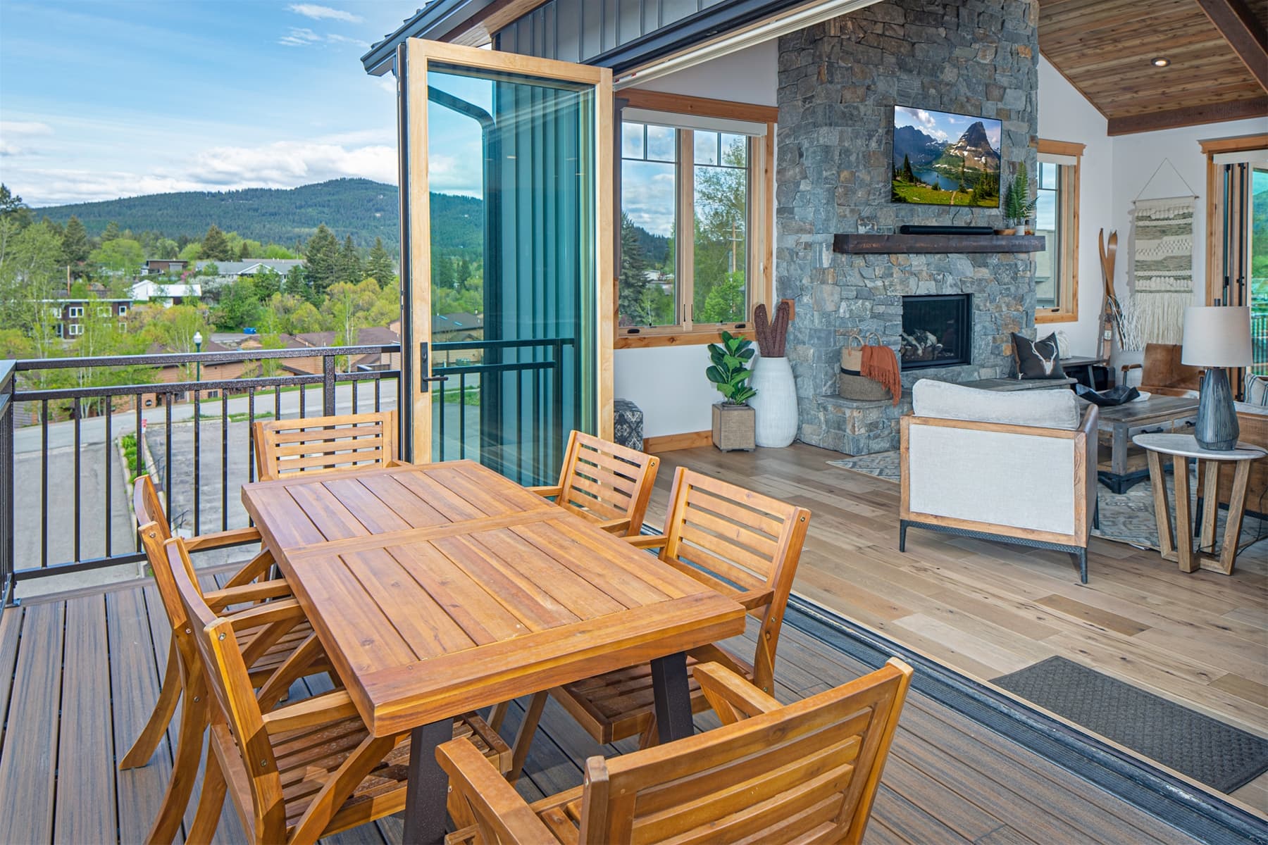 O'Brien Penthouse West - Image 2