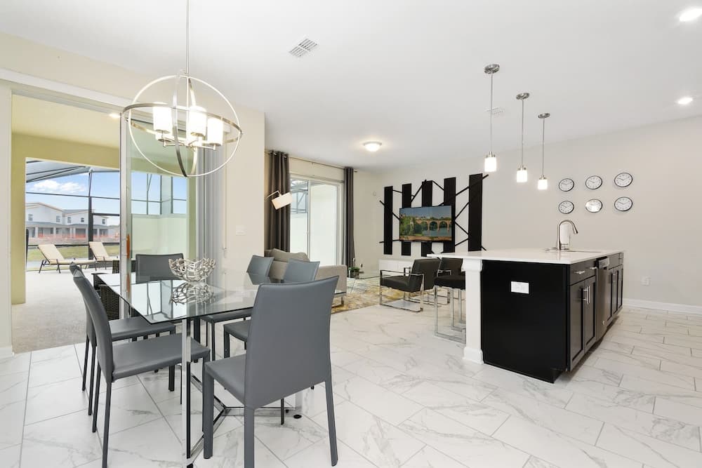 Storey Lake Townhome #4841 - Image 4