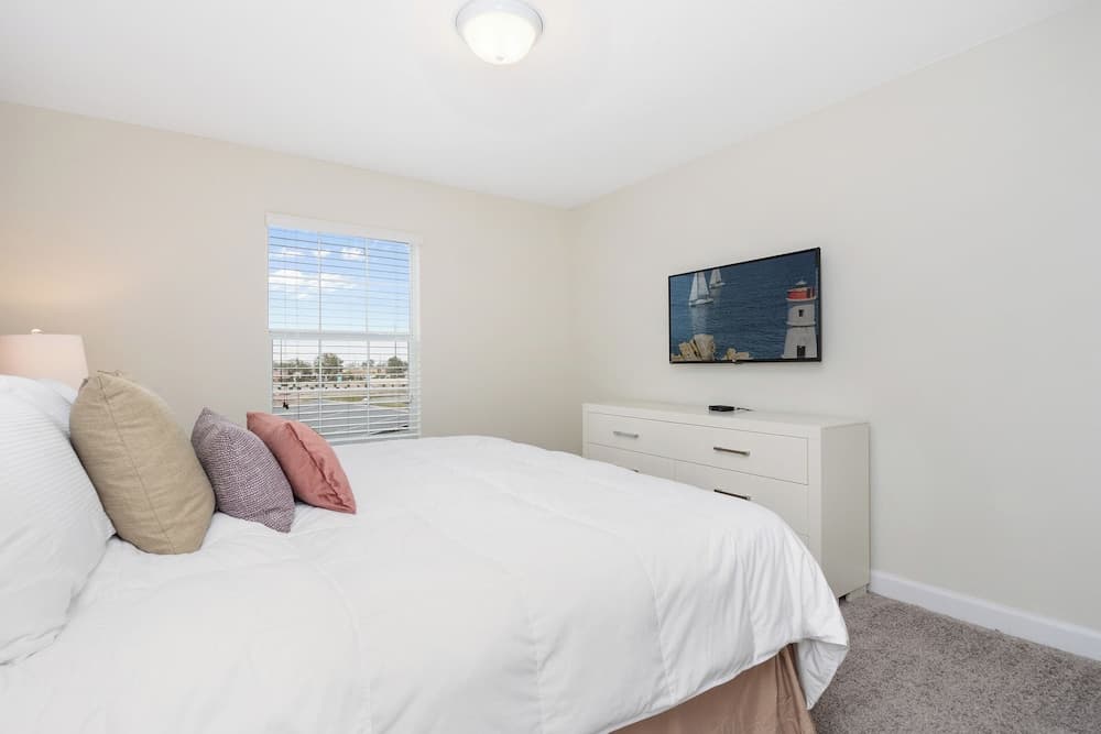 Storey Lake Townhome #4841 - Image 9