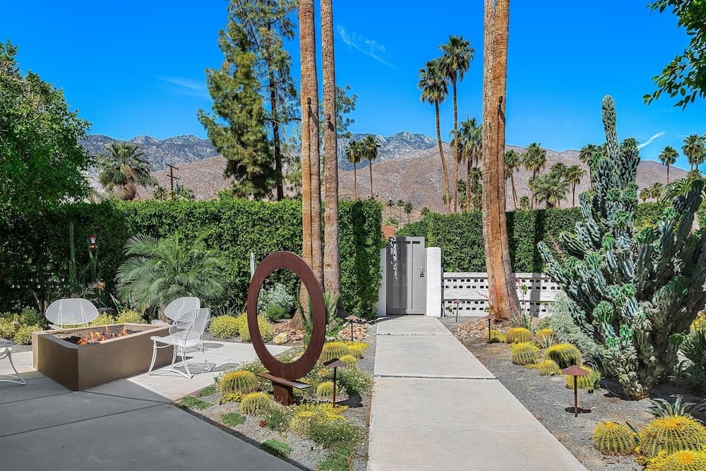 Four Palms in Deepwell Estates - Image 3