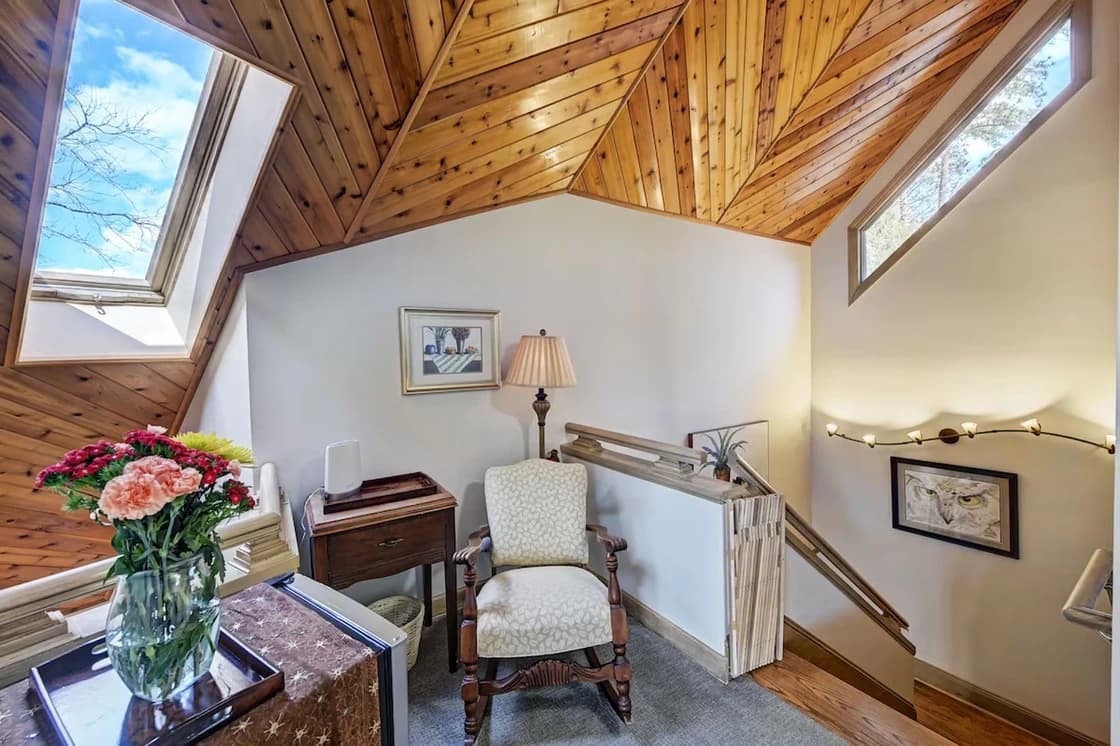 Landover Lodge - Image 33