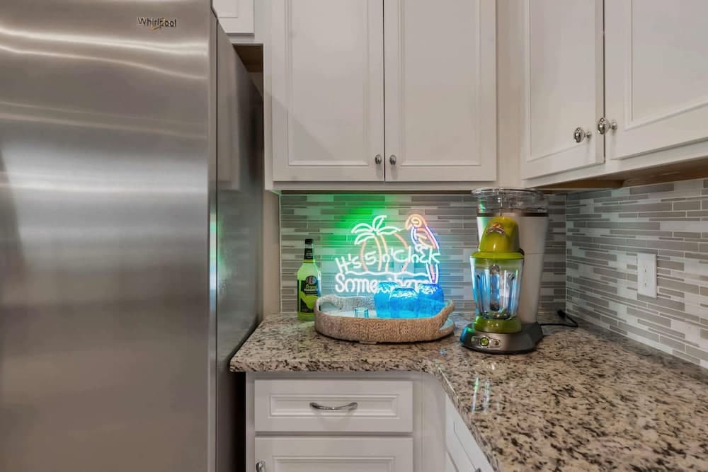 Warmwave Retreat - Image 15