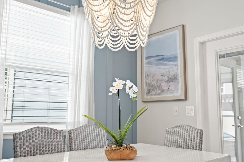 Warmwave Retreat - Image 10