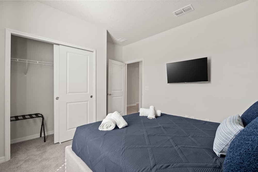 Warmwave Retreat - Image 35