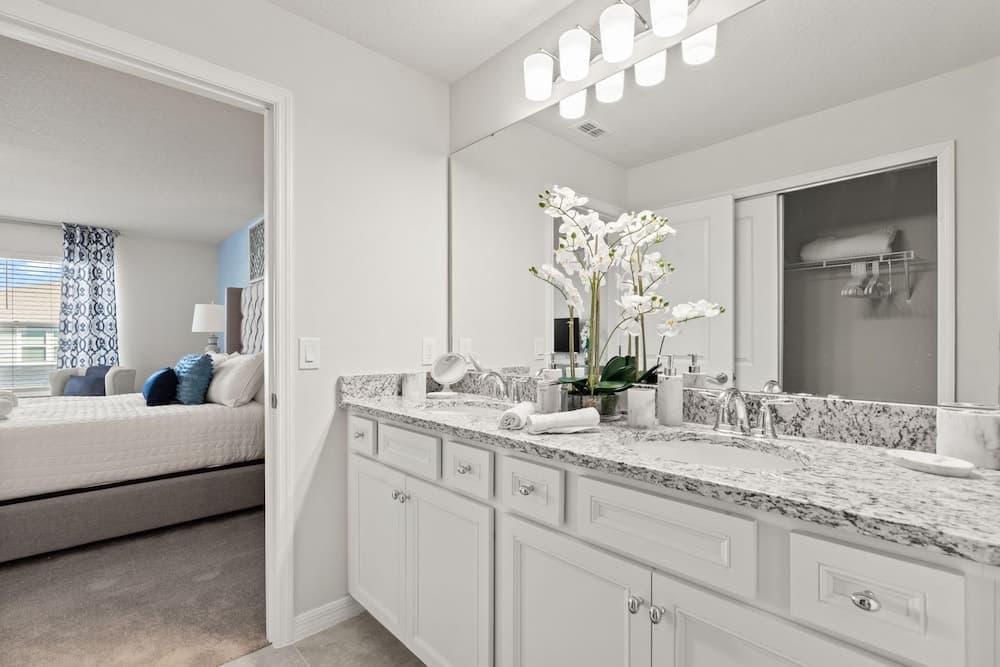 Warmwave Retreat - Image 46