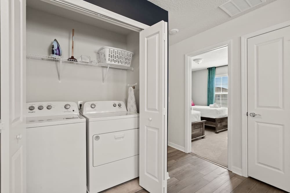 Warmwave Retreat - Image 55