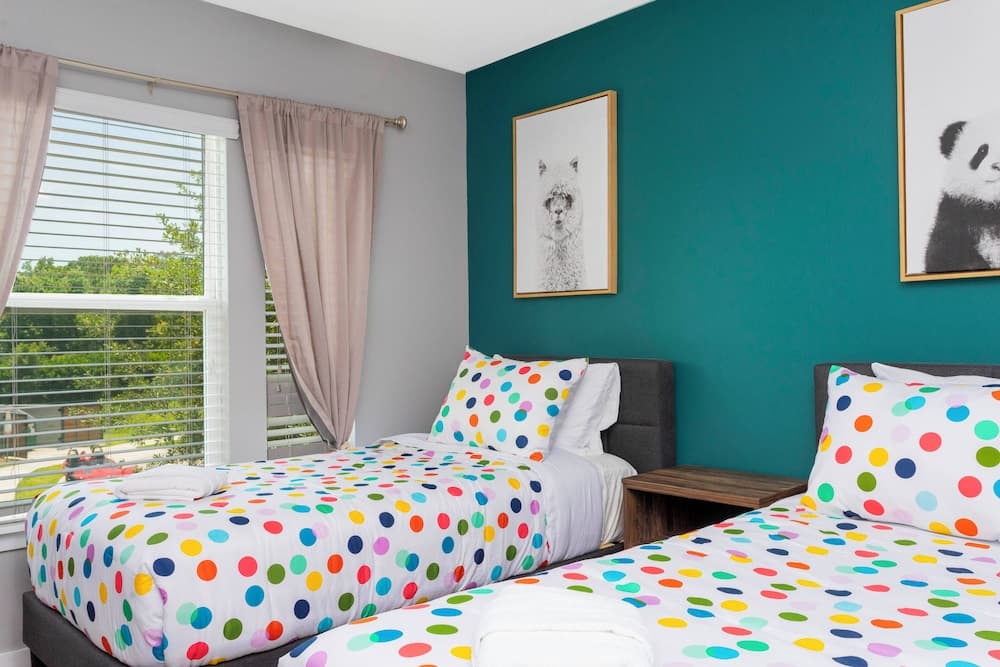 Disney Palms #49 - Image 31