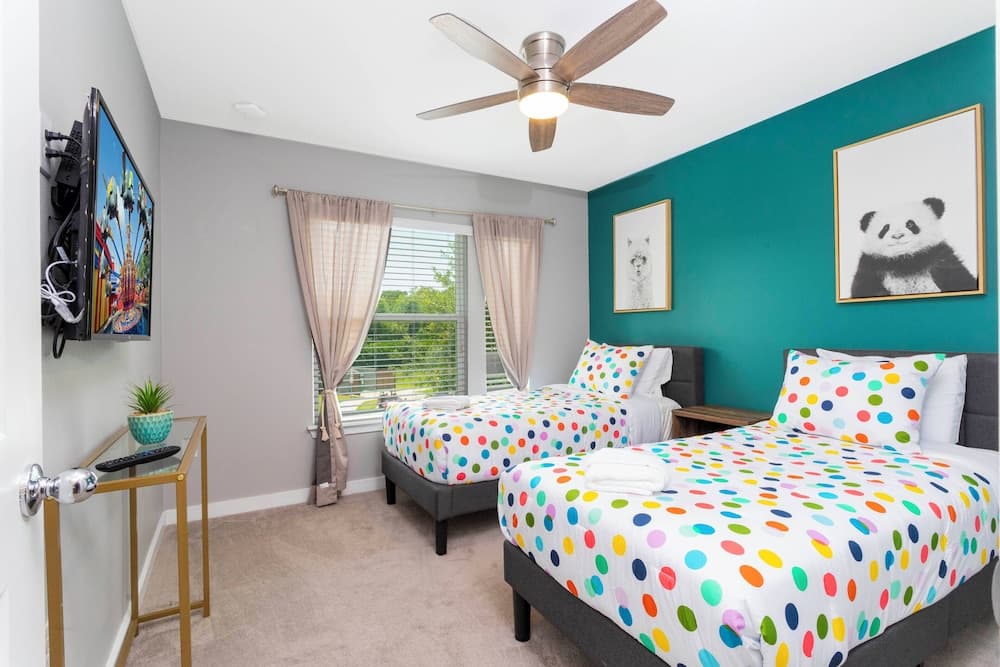 Disney Palms #49 - Image 32