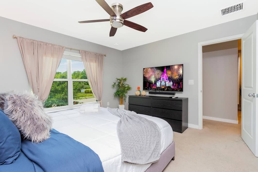 Disney Palms #49 - Image 45