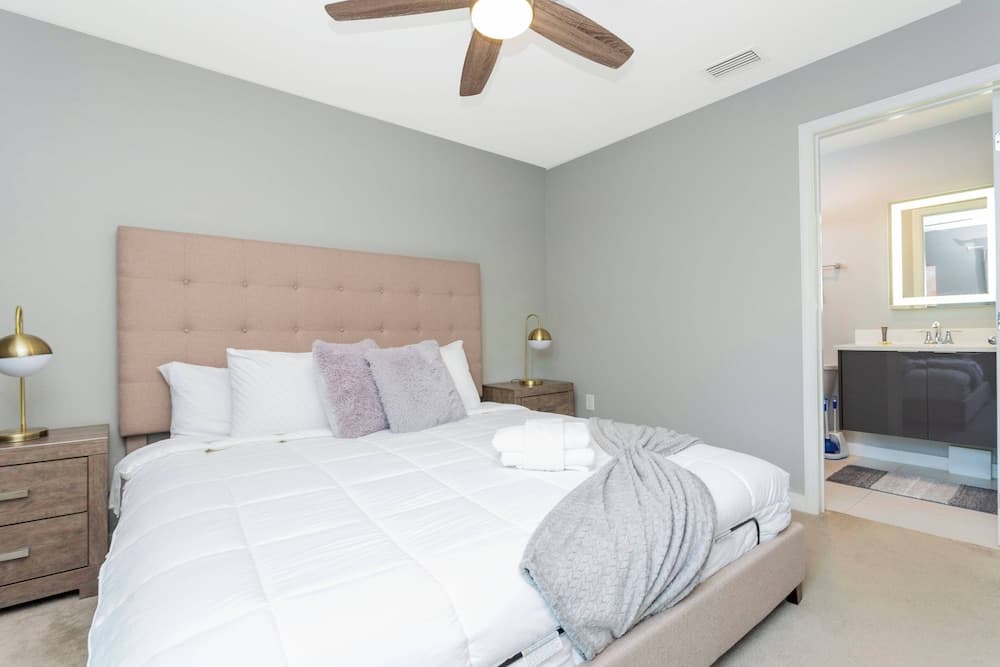 Disney Palms #49 - Image 36