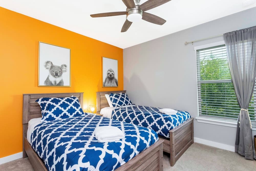 Disney Palms #49 - Image 48