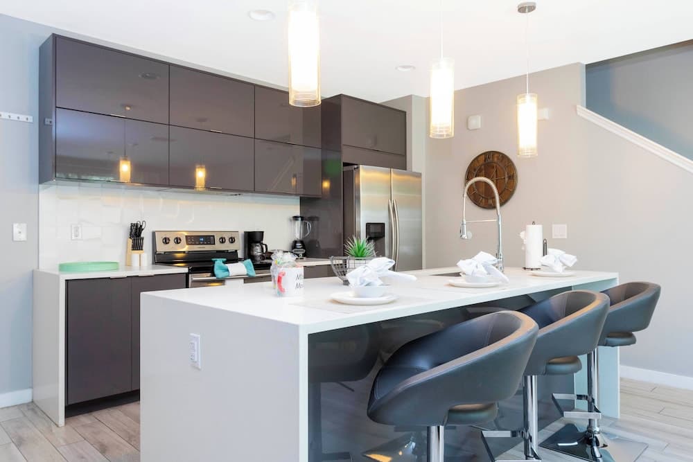 Disney Palms #49 - Image 19