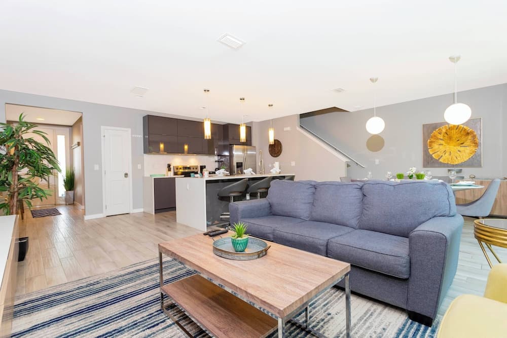 Disney Palms #49 - Image 2