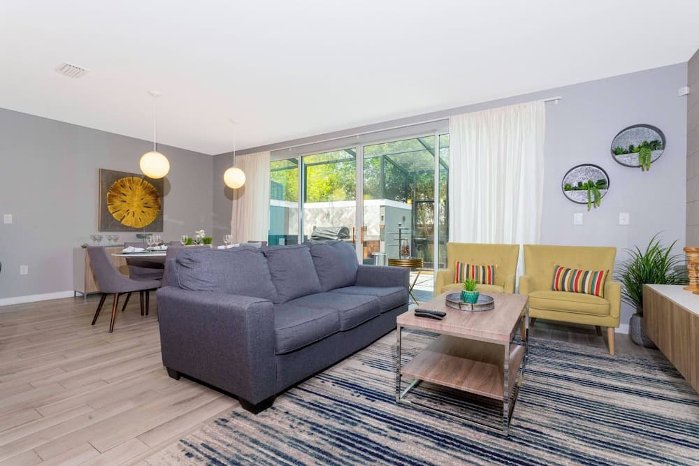 Disney Palms #49 - Image 4