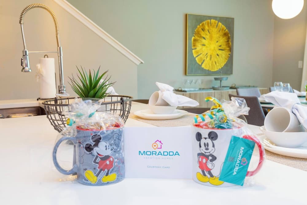 Disney Palms #49 - Image 9