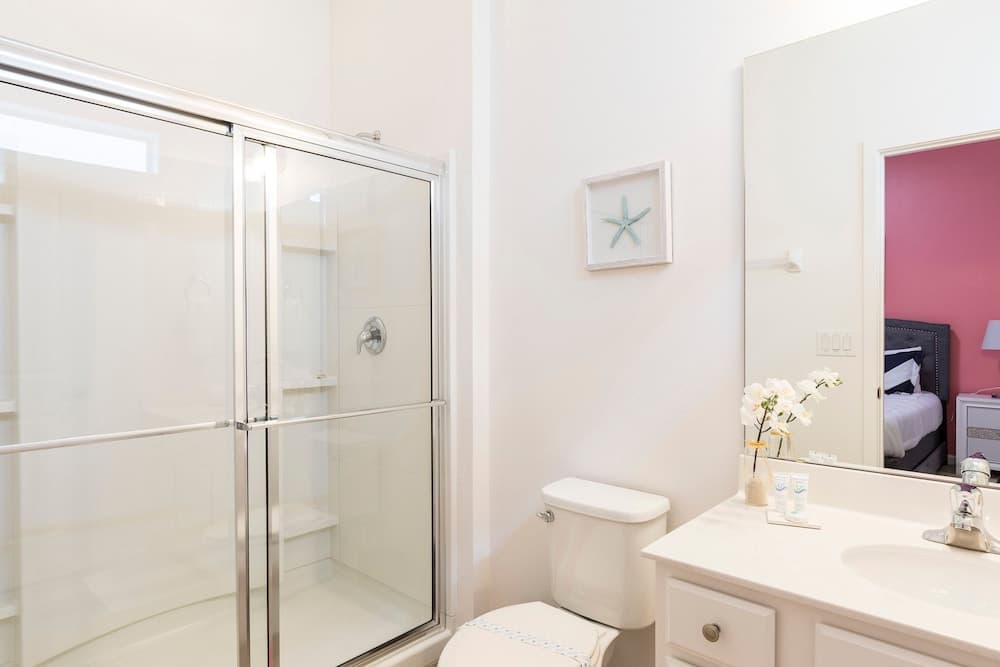 Fresh Amazing Family Home - Image 32