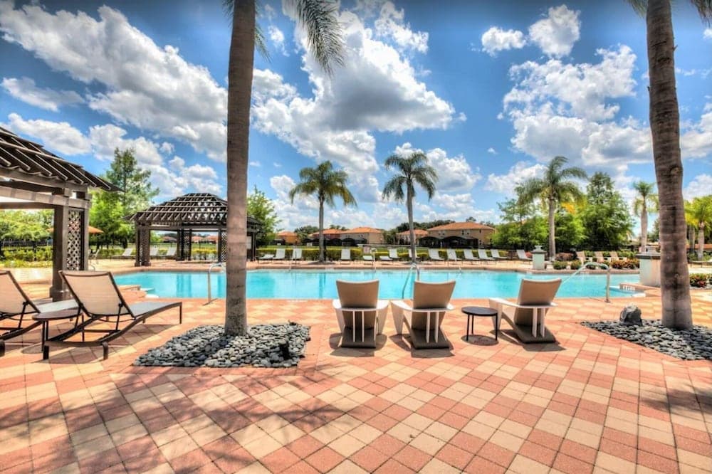 Fresh Amazing Family Home - Image 45