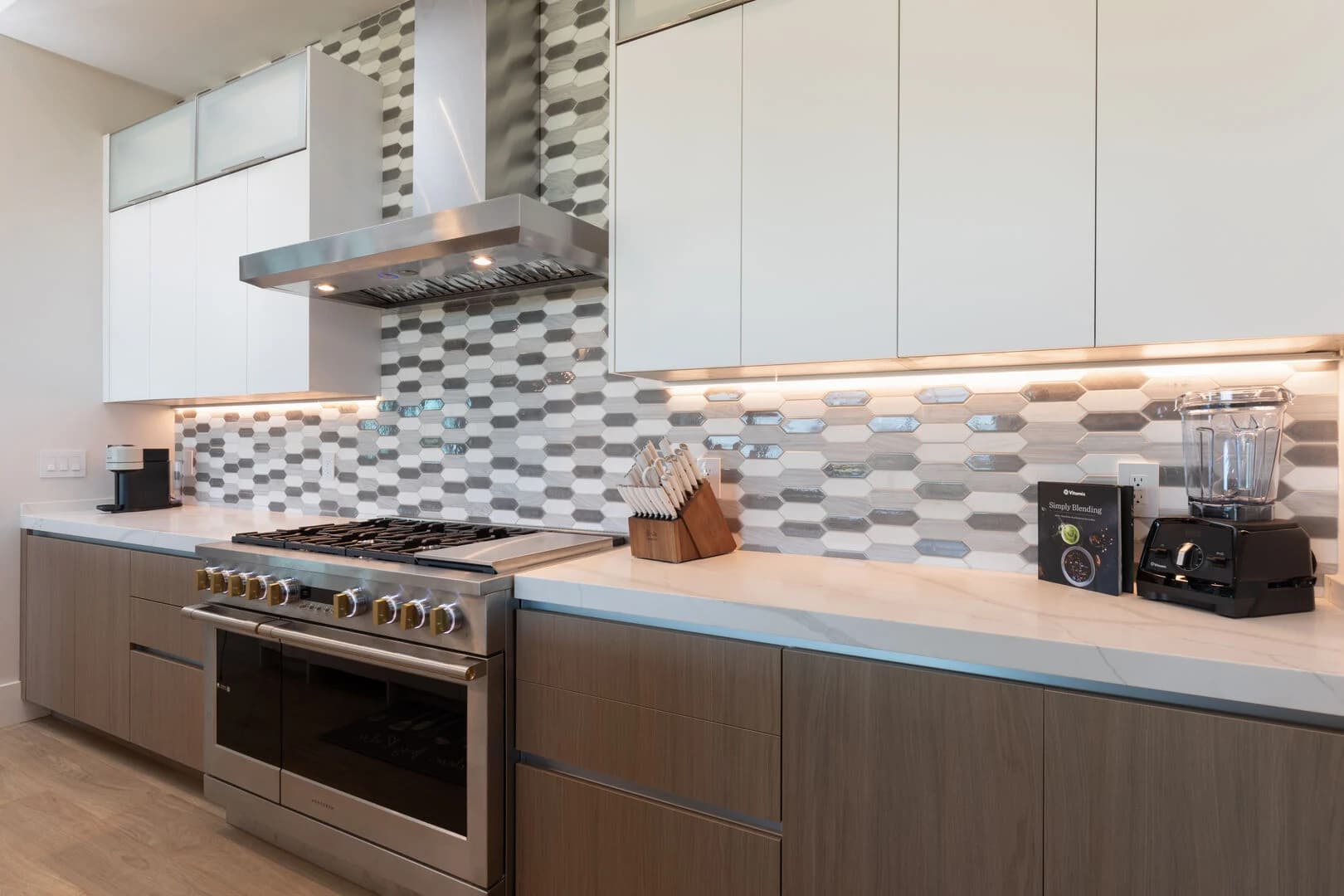 Hale Kailani - Image 26