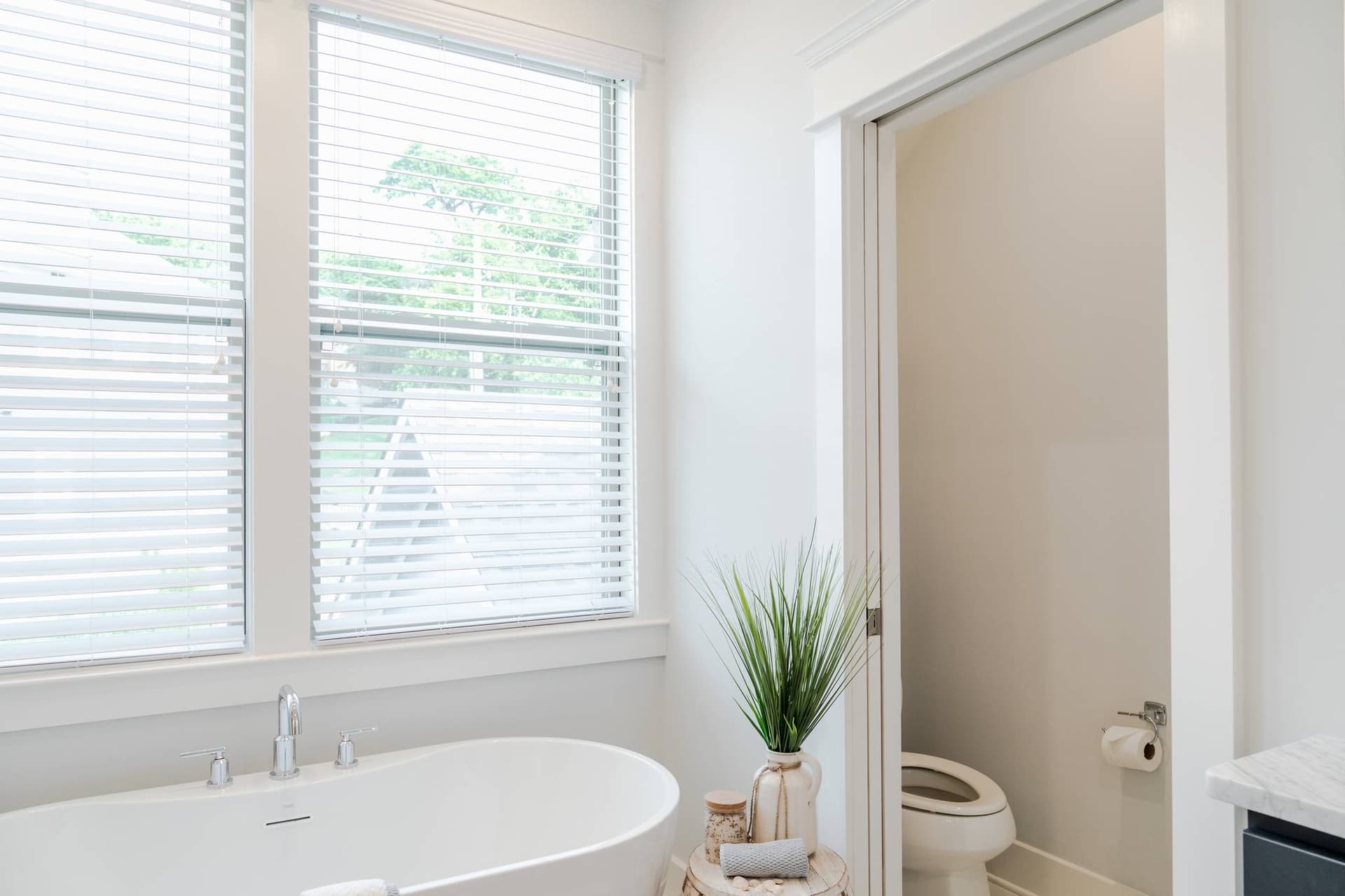 Nashville Coastal House - Image 40