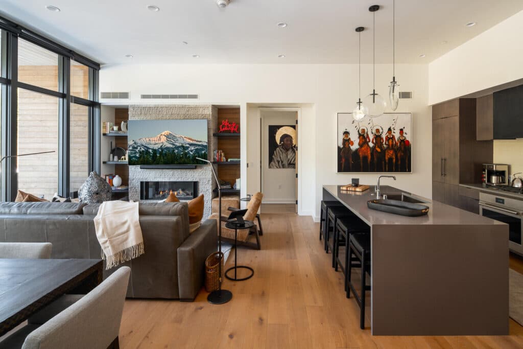 Black Moon Home - Image 3