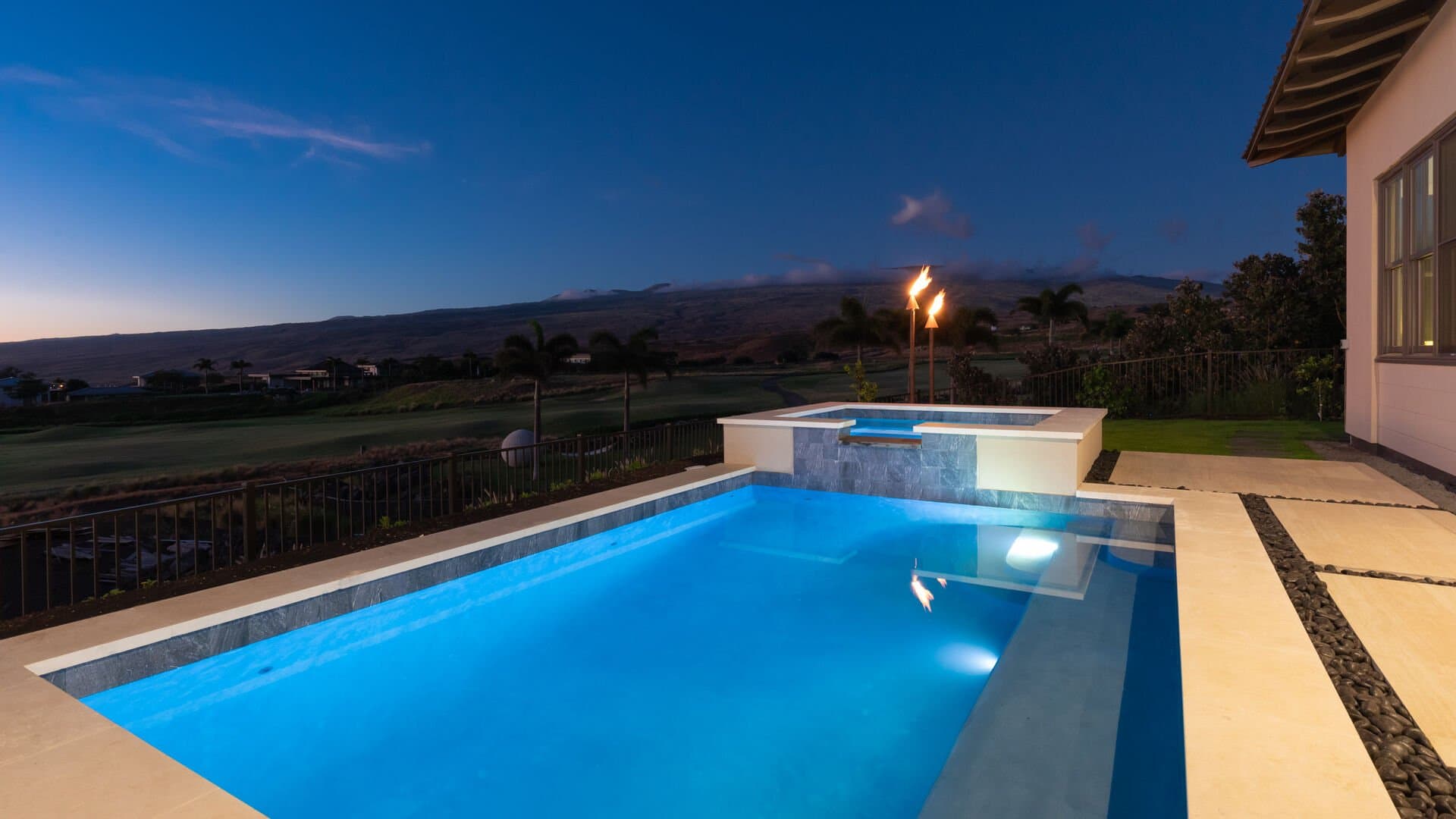 Mauna Kea Beach Escape - Image 53