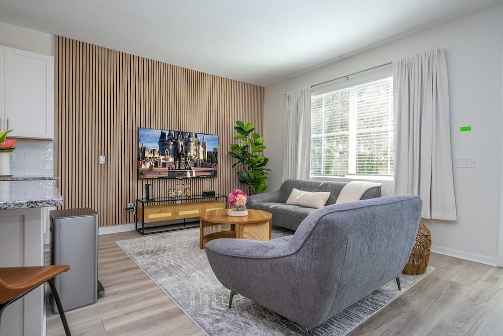 Cozy Festival Retreat - Image 1