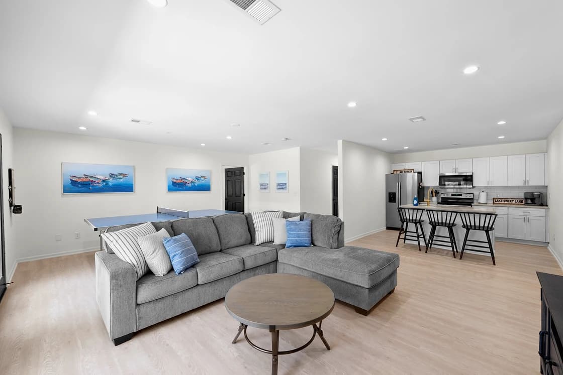 Knotty Pines - Image 33