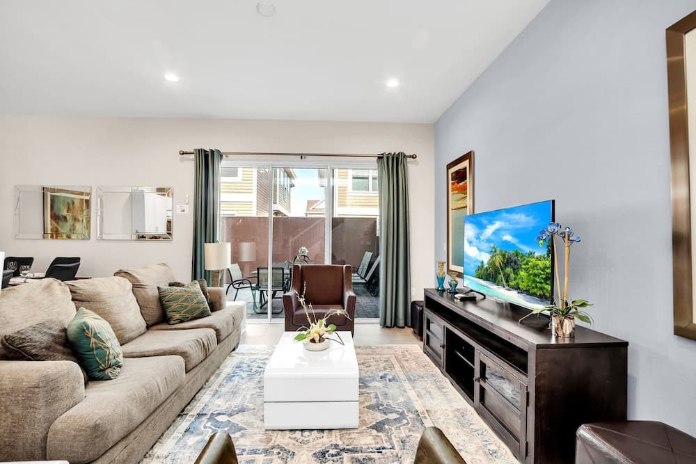 Summerville Townhome #2649 - Image 1