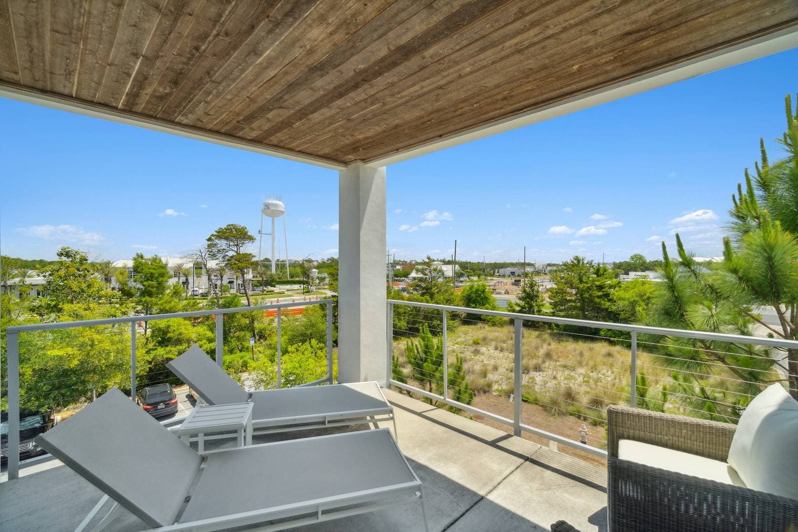 Pointe Residence - Image 25