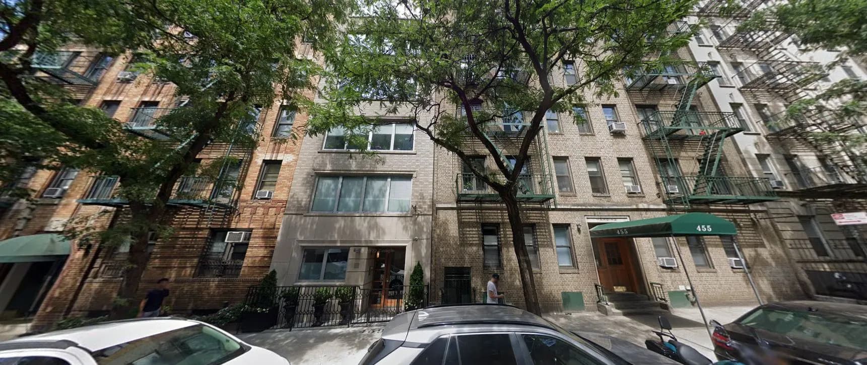 Gotham House II - Image 32