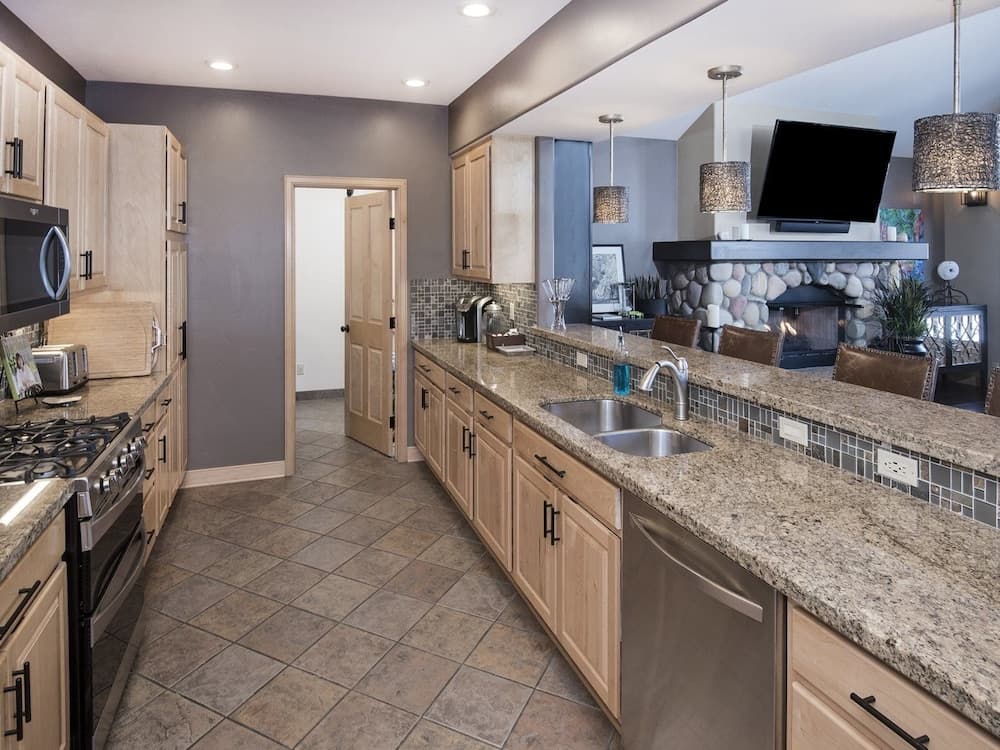 Glacier Court #1854A - Image 30