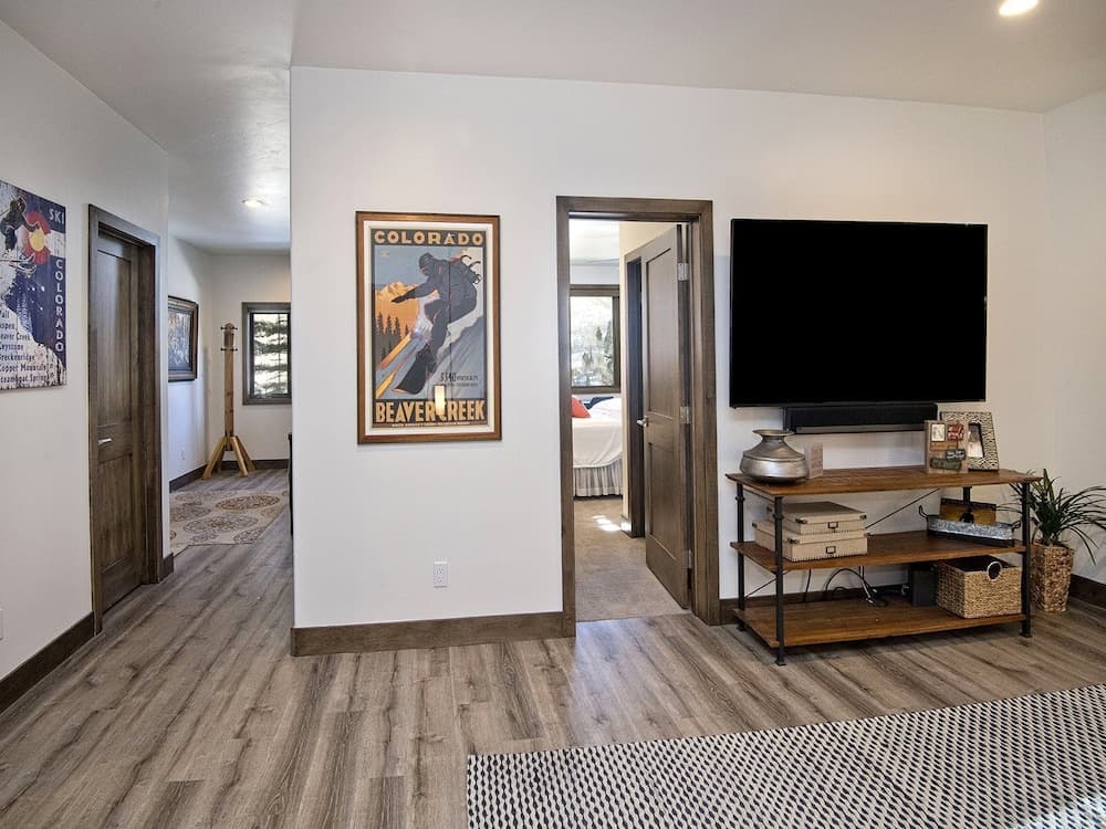 Glacier Court #1854A - Image 47