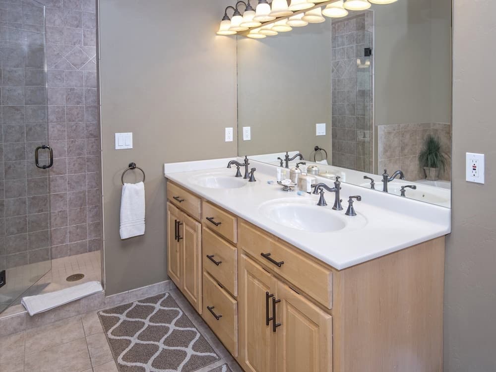 Glacier Court #1854A - Image 19