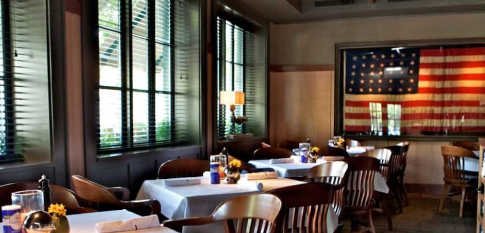 Glass Villa East Hampton - Image 108