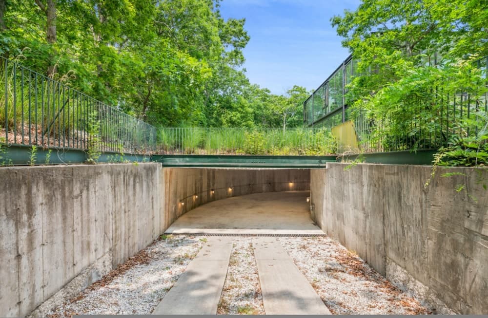 Glass Villa East Hampton - Image 72