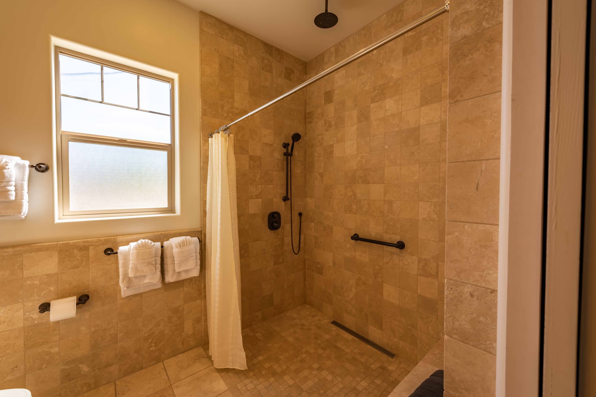 Frontier Main and Guest House - Image 71