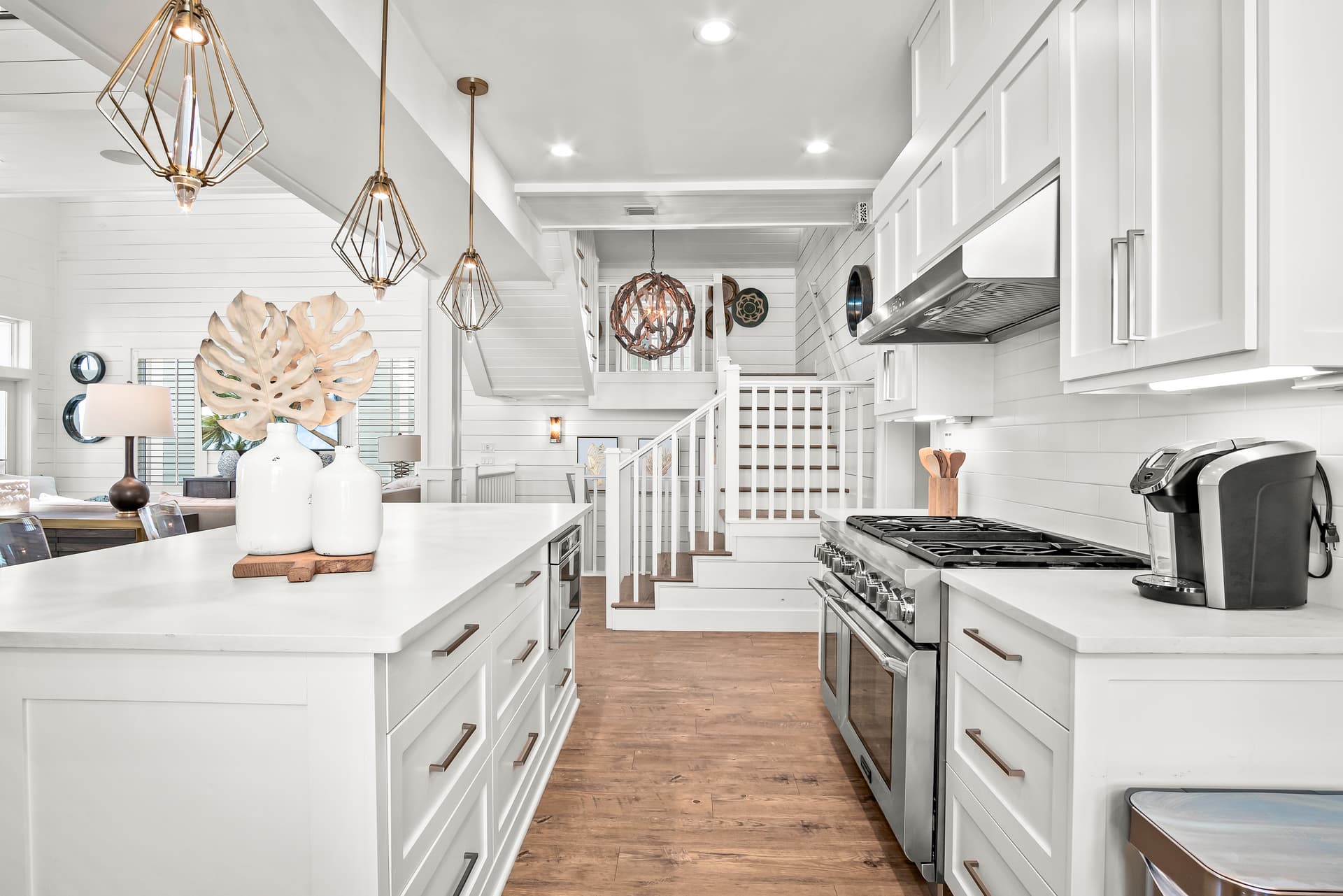 Golden Daze - Image 7