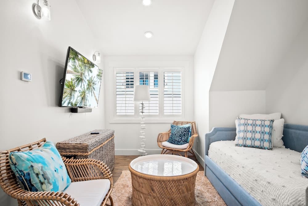 Golden Daze #239 - Image 11