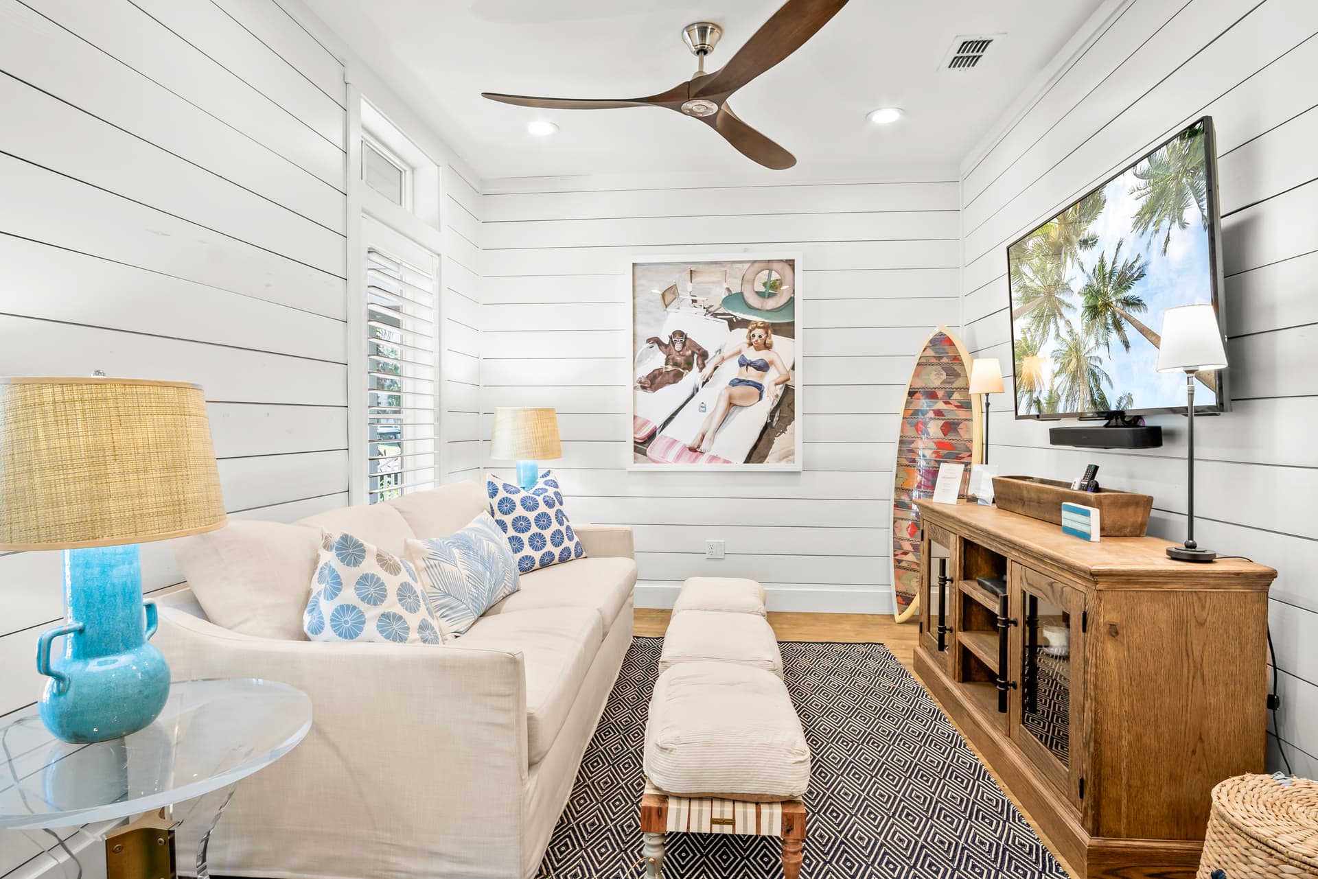 Golden Daze - Image 20