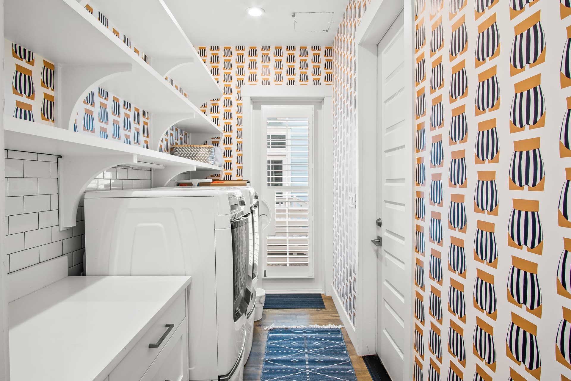 Golden Daze - Image 44